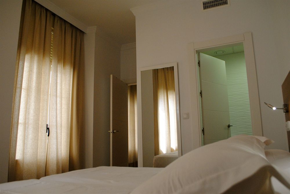 Minimal Rooms มาลากา ภายนอก รูปภาพ
